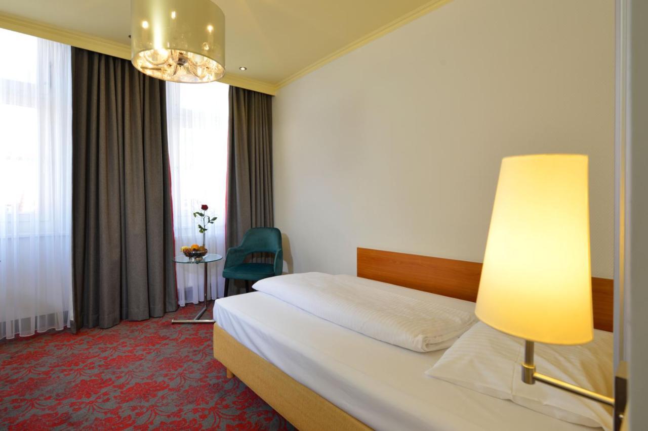 Hotel Celler Hof Esterno foto